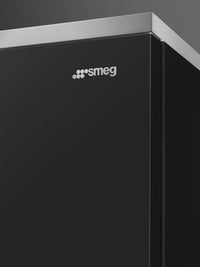 Smeg Portofino 16.2 Cu. Ft. Bottom-Freezer Refrigerator - FA490URAN|Réfrigérateur Smeg Portofino de 16,2 pi3 à congélateur inférieur - FA490URAN