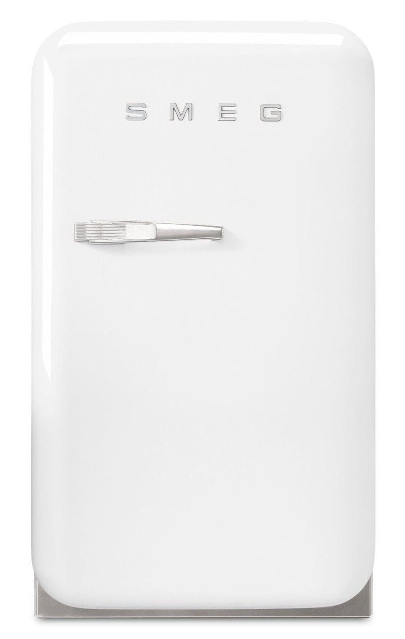 Smeg 1.5 Cu. Ft. Retro Compact Refrigerator - FAB5URWH3|Réfrigérateur compact Smeg rétro de 1,5 pi3 - FAB5URWH3