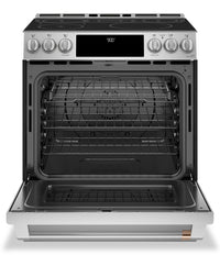 Cafe 5.7 Cu. Ft. Smart Electric Range with In Oven Camera and Cooktop Sensor - Stainless Steel - CHS… | Cuisinière intelligente électrique Café de 5,7 pi³ avec caméra dans le four et capteur sur la surfac…