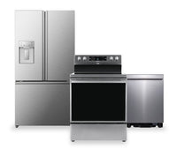 Hisense 3-Piece Kitchen Appliance Package | Ensemble de 3 électroménagers Hisense pour la cuisine | HI04KPK3