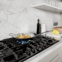 Bosch 30" 800 Series Gas Cooktop with Dual-Flame Power Burner - NGM8049UC | Surface de cuisson à gaz Bosch de série 800 de 30 po avec brûleur puissant à flamme double - NGM8049UC | NGM804UC