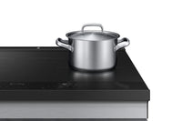 Samsung 6.3 Cu. Ft. Induction Slide In Range with Air Fry - Stainless Steel - NSI6DG9300SRAC | Cuisinière à induction encastrée Samsung de 6,3 pi³ avec friture à air - acier inoxydable - NSI6DG93…