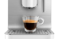 Smeg Fully Automatic Espresso Maker with Milk Wand - BCC02WHMUS|Machine à espresso Smeg entièrement automatique avec buse vapeur - BCC02WHMUS