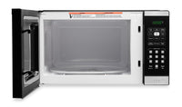 Danby 1.1 Cu. Ft. Countertop Microwave - Stainless Steel - DBMW1126BBS | Four à micro-ondes de comptoir Danby de 1,1 pi3 - acier inoxydable - DBMW1126BBS | DBMW11BS