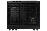 Samsung 6 Cu. Ft. Smart Gas Slide In Range with Oven Camera - Stainless Steel - NSG6DG8700SRAA | Cuisinière intelligente à gaz encastrée Samsung de 6 pi³ avec caméra de four - acier inoxydable - NS…