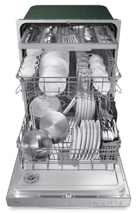 Samsung 24" 51 dBA Built-In Top-Control Dishwasher with 3rd Rack - DW80CG4051SRAA | Lave-vaisselle encastré Samsung à 51 dBA de 24 po avec commandes sur le dessus et 3e panier - DW80CG…