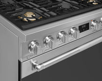 Smeg 4.6 Cu. Ft. Professional Gas Range - SPR36UGMX|Cuisinière professionnelle à gaz Smeg de 4,6 pi3 - SPR36UGMX